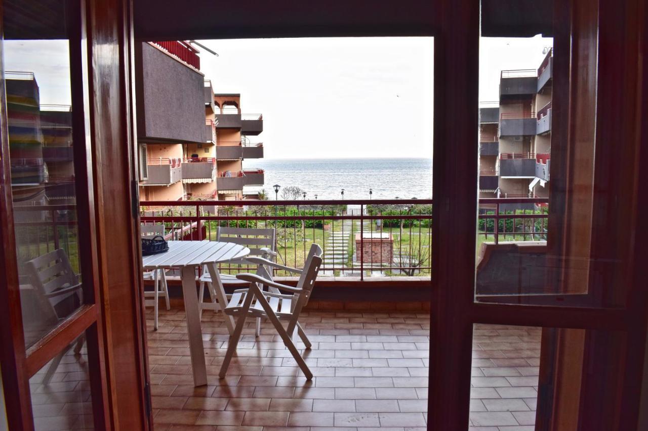 Beach House Blue Holiday Letojanni Dış mekan fotoğraf
